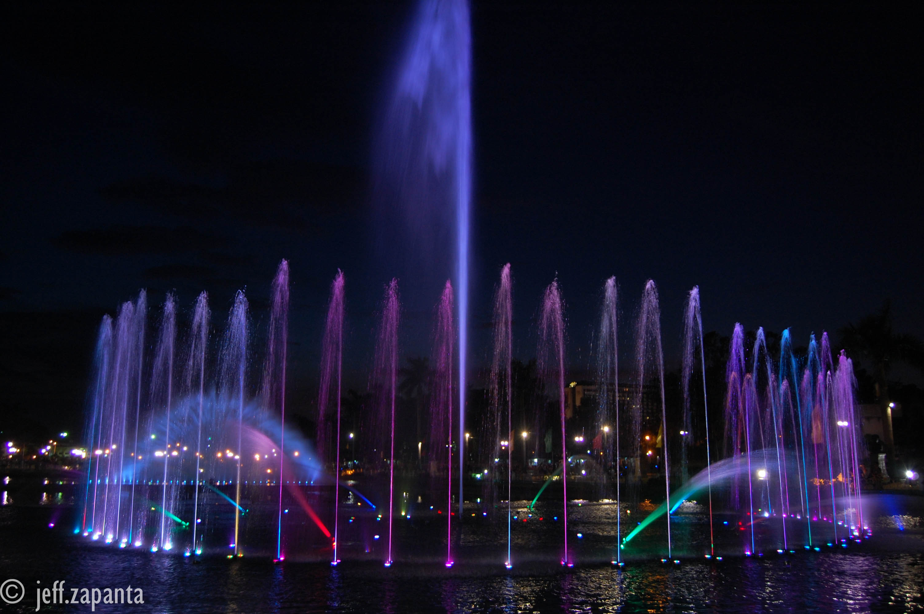 Large Scale Led Colorful Music Dancing Fountain From China Manufacturer